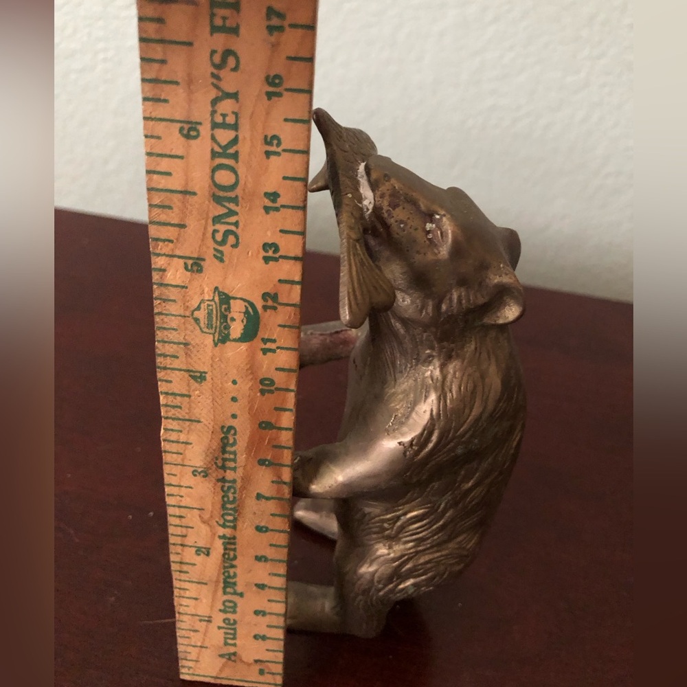vtg solid brass bear with fish figurine - Picture 2 of 5